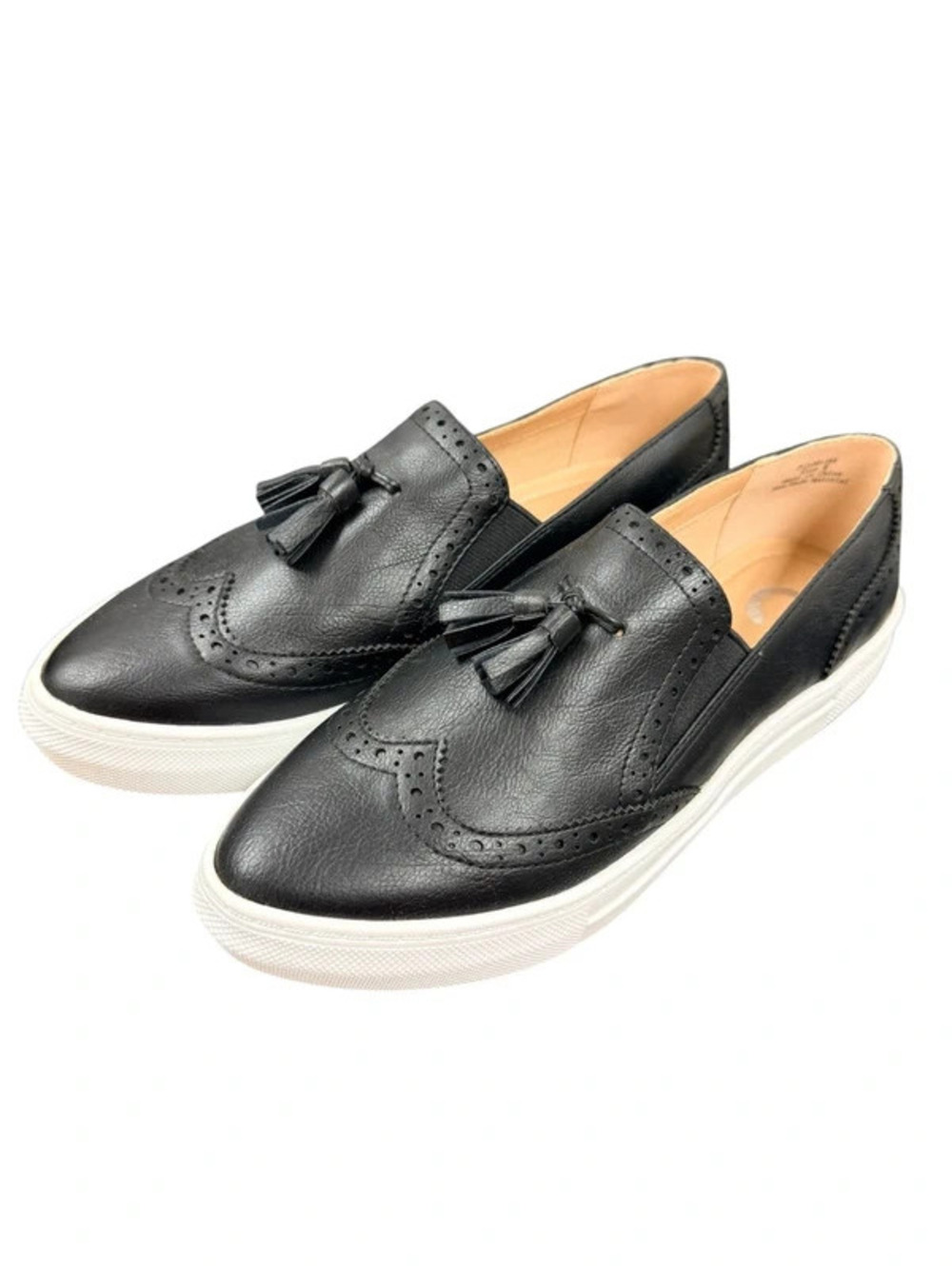 Journee Collection Black Tassel Loafer Sneakers Women’s Size 8 Brogue Slip On
